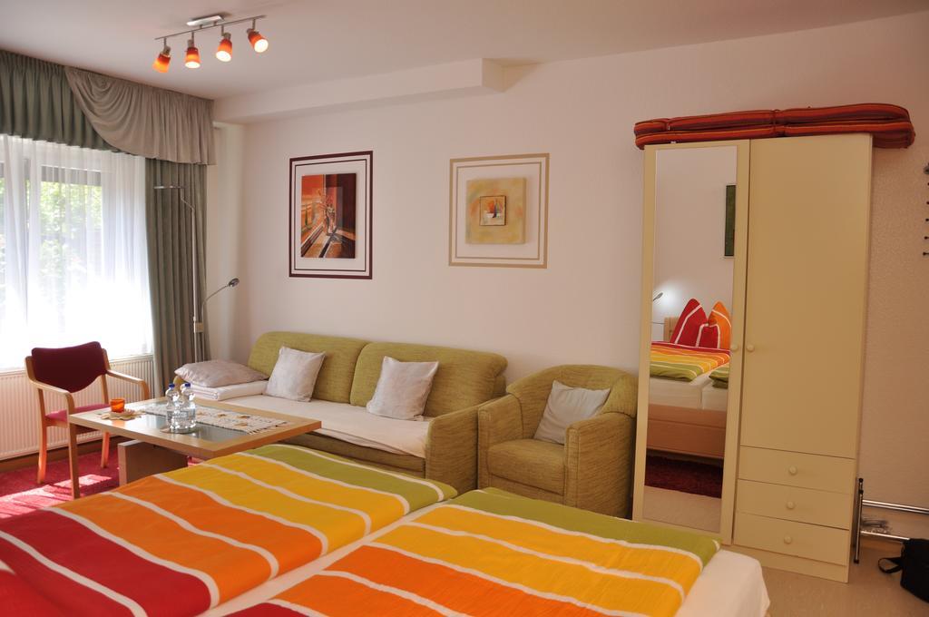 Hotel Haus Orchideental Jena Pokoj fotografie